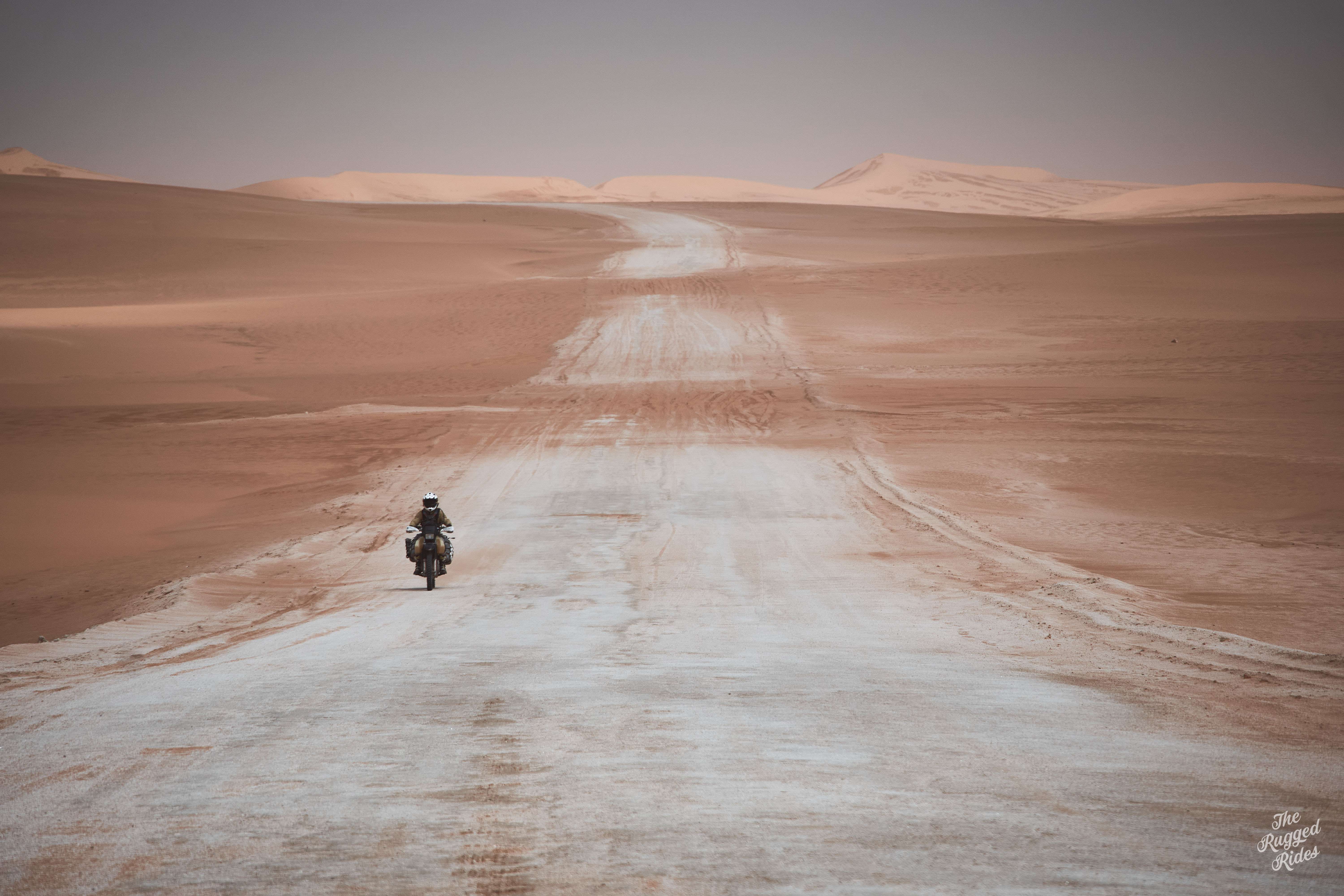 Algeria - Desert Divers #1 – Graveyard Piste, echoes of kidnappings